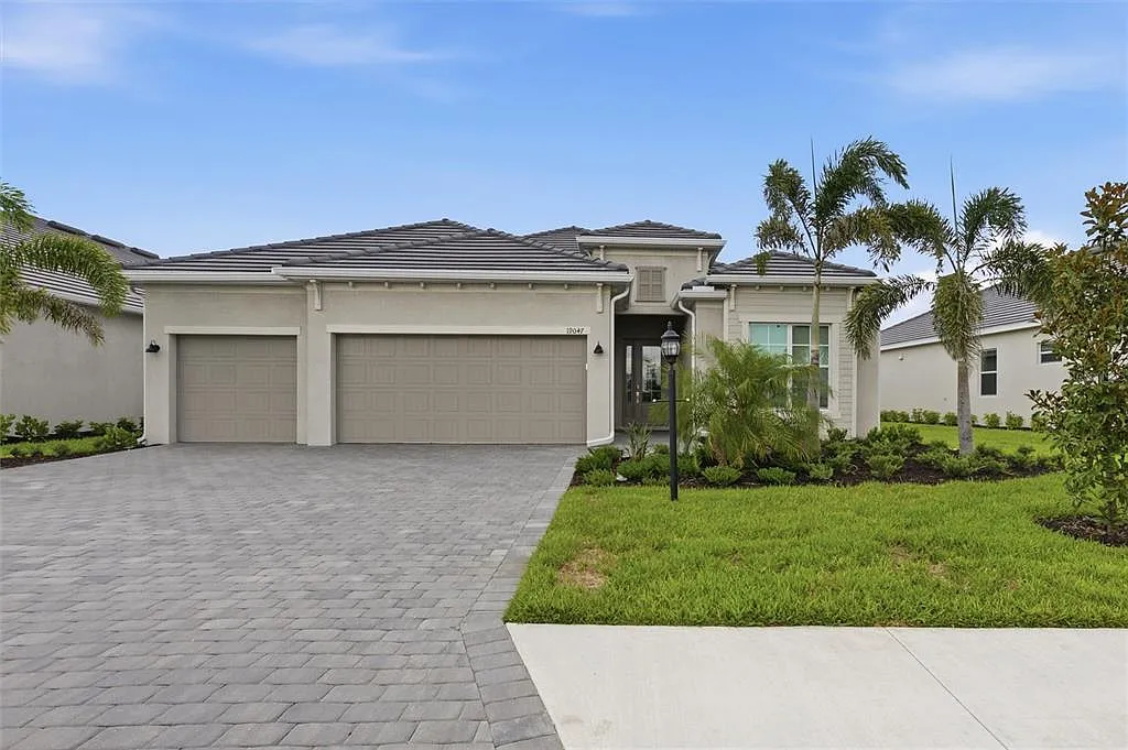 4 bed, 2.0 bath, 2245 sqft, $12,000 — Photo 1