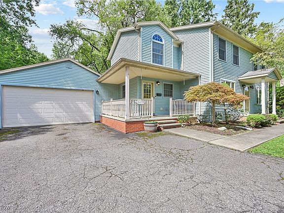 2nd image of 2400 W Hedgewood Dr