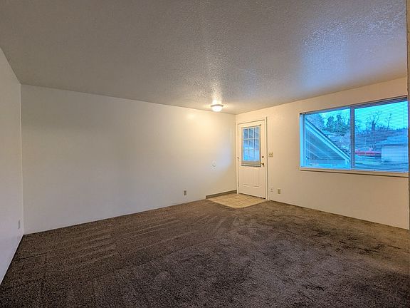2nd image of 1191-1199 S Water St #B