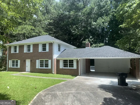 2910 Knollwood Trl, East Pt, GA 30344