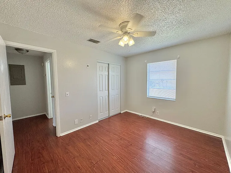 5665 Struthers Ct — Photo 28