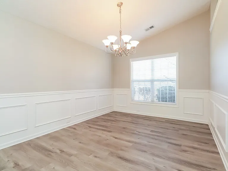 1016 Harbor View Ln — Photo 5