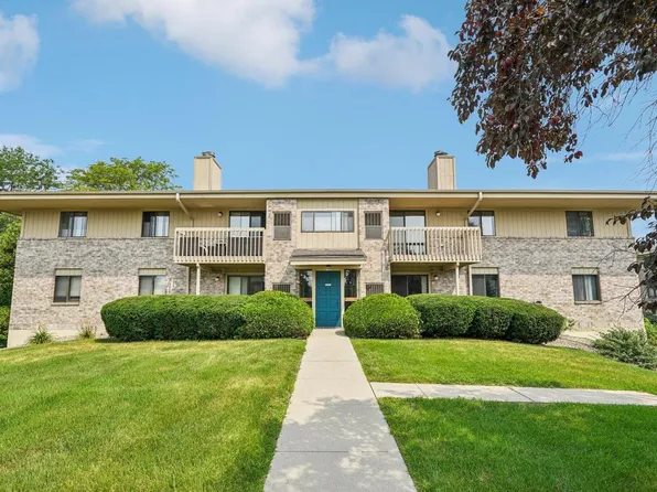 112 East Freistadt ROAD #C, Thiensville, WI 53092