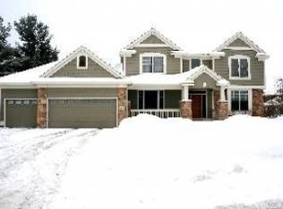 370 Board Cir, Saint Paul, MN 55115