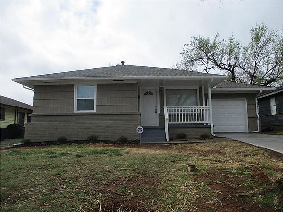 2nd image of 1612 NE 39th St