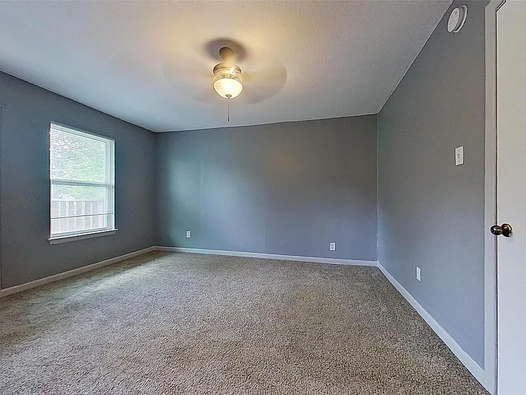 6321 Walraven Cir #6321 — Photo 18