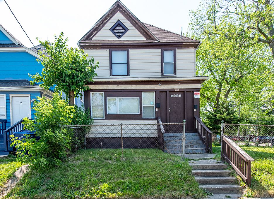 1st image of 704 S Martin Luther King Jr Ave
