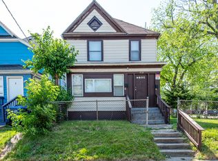 704 S Martin Luther King Jr Ave, Waukegan, IL 60085