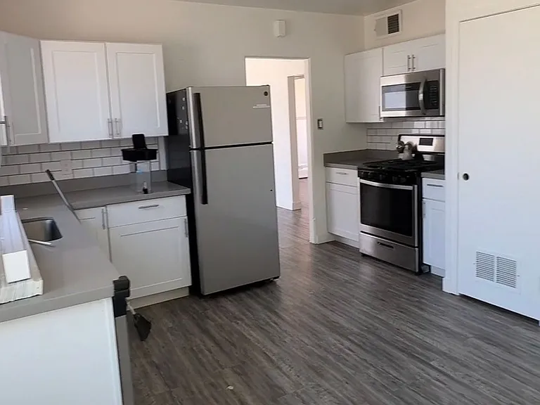 Adeila Apartments — Photo 13