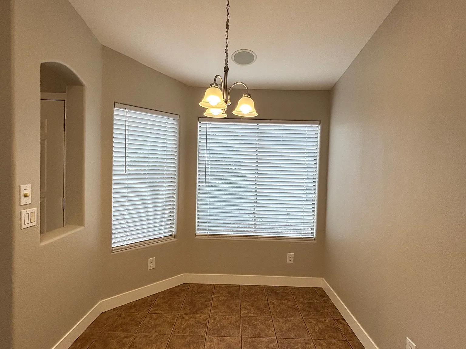 3 bed, 1296 sqft, $1,575 — Photo 4