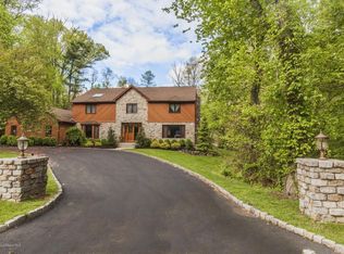 82 Cypress Neck Rd, Lincroft, NJ 07738