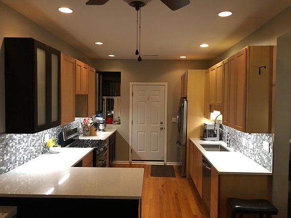 3rd image of 1633 W Farwell Ave APT 2N