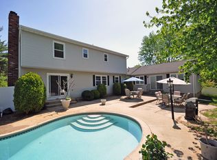 175 Betsy Ross Dr, Freehold, NJ 07728