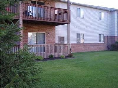 1st image of 2482 Eagles Cir Unit 2