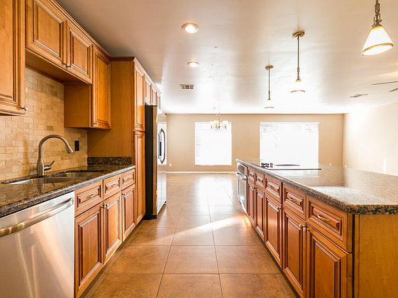 4th image of 8343 E Via De Encanto