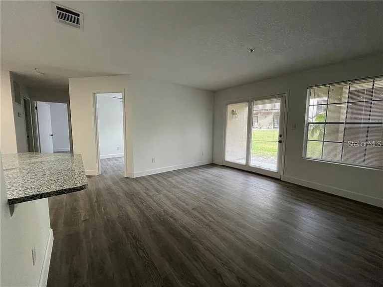232 Afton Sq #112 — Photo 2