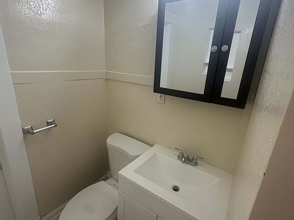 4th image of 780 27th St
