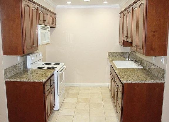 3rd image of 718 Elvira Ave