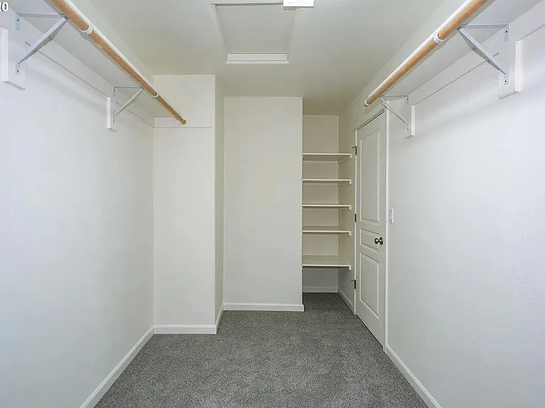153 NE Porto Way — Photo 18