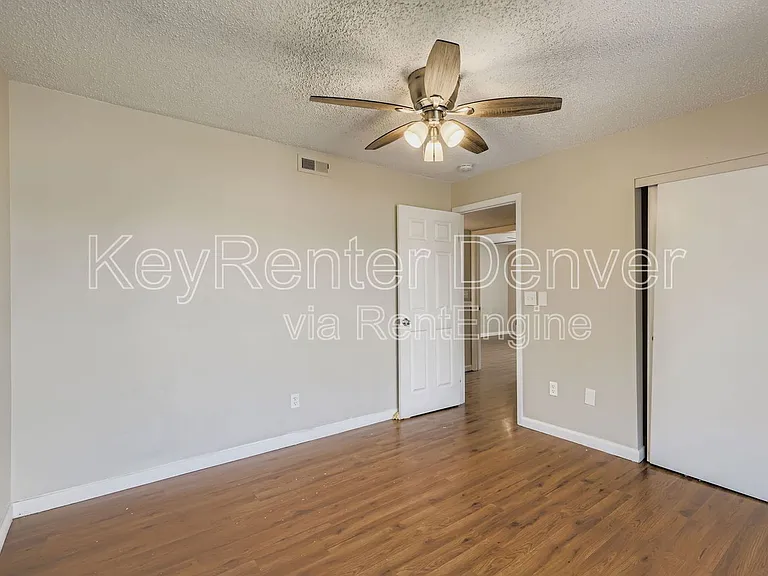 18063 E Ohio Ave #201 — Photo 11