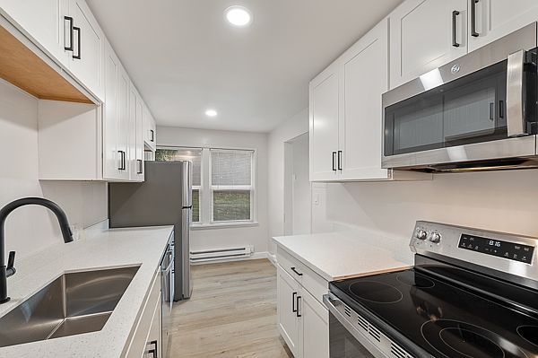 1st image of 517 Newton St #1B-1Ba-561Sqft