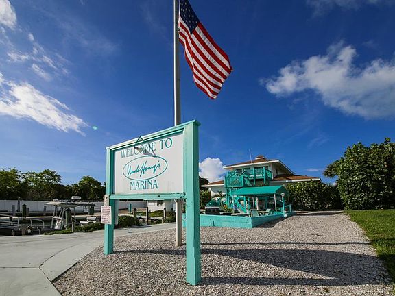 3rd image of 5820 Gasparilla Rd #31