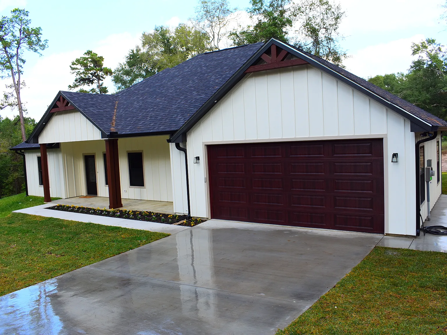 2713 Sullivan Drive - 1 — Photo 1