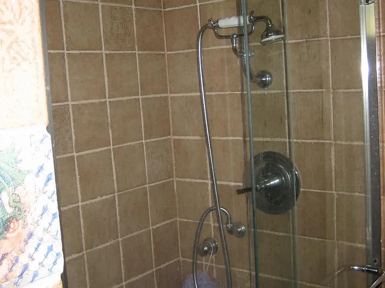 719 Savannah Ave #2 — Photo 5