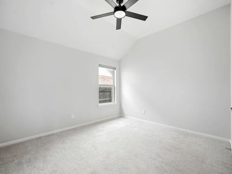19218 Jenny Creek Ct — Photo 26