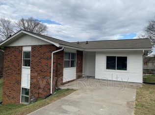 316 Surrey Rd, Knoxville, TN 37915