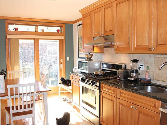 3rd image of 5844 81st St