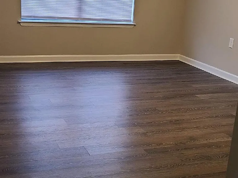 807 La Brook Ct — Photo 8