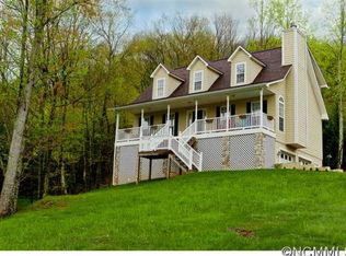 580 Sweetwater Dr, Canton, NC 28716