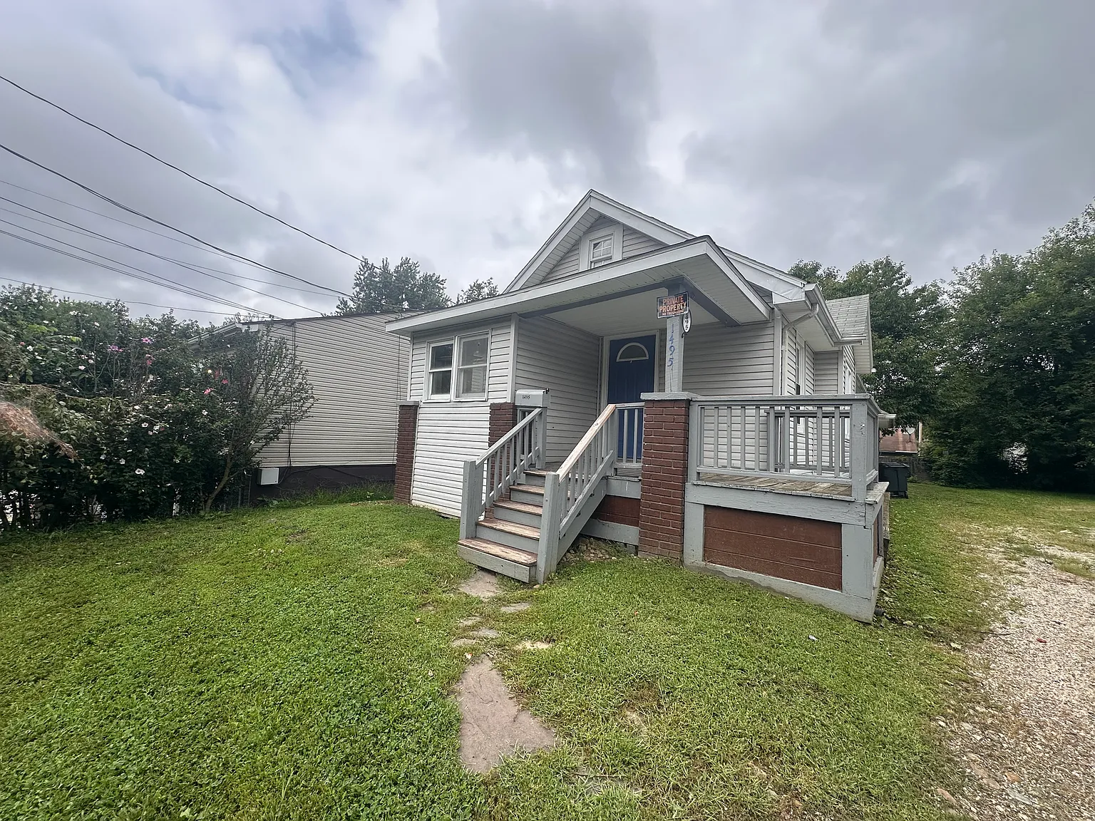 3 bed, $1,450 — Photo 1