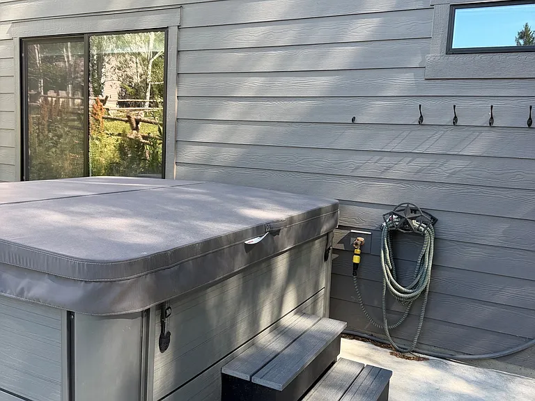 Hot tub