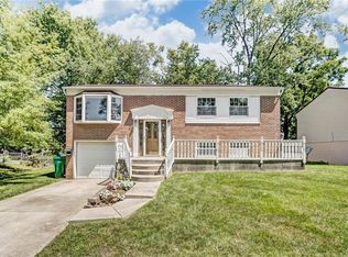 43 Sunburst Dr, Fairborn, OH 45324