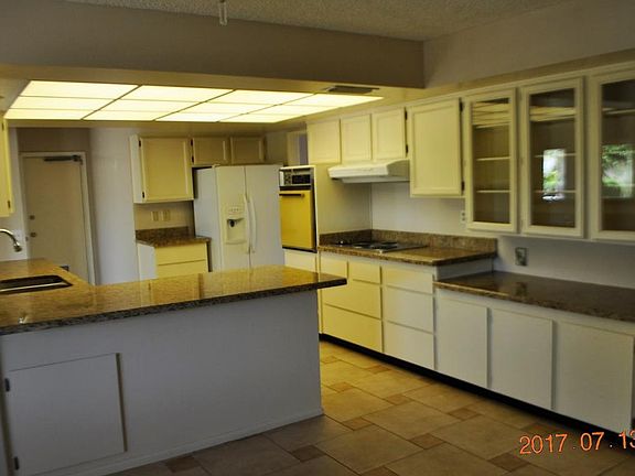 5th image of 9723 W Terrace Ln