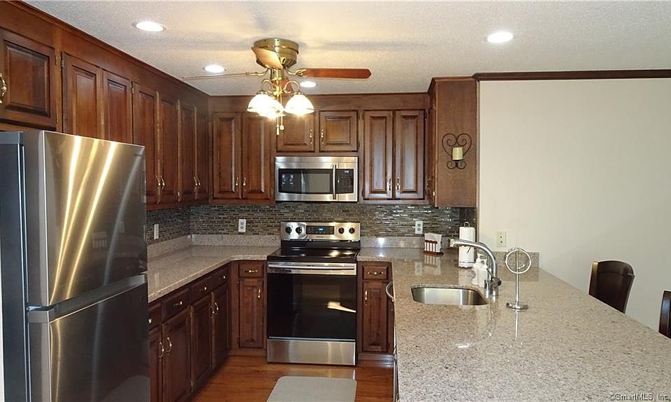 1st image of 55 Oak Forest Dr #55
