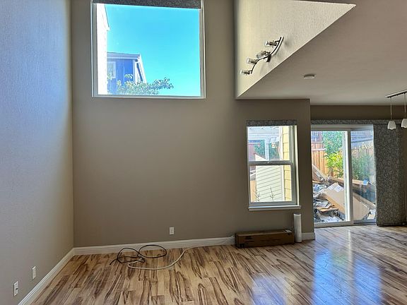 3rd image of 833 S San Tomas Aquino Rd APT C