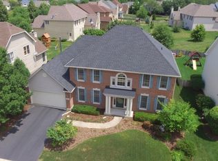 2569 Stonehenge Dr, Aurora, IL 60502