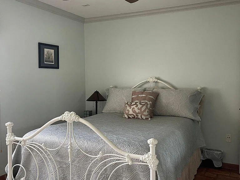 27209 Lakehurst Ave — Photo 21