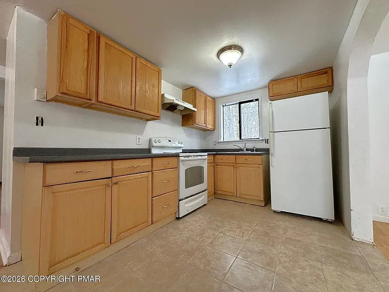 8900 Raccoon Trl — Photo 5