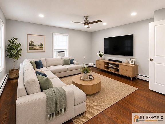 5th image of 6 Rutgers Rd
