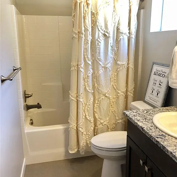 1922 N Chandra Ave — Photo 8