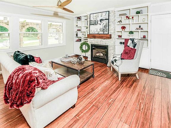 2nd image of 50779 Heather Ln