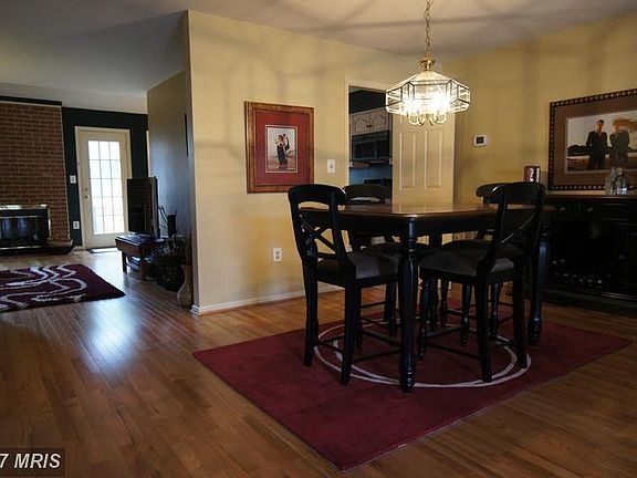3rd image of 14520 Oakmere Dr