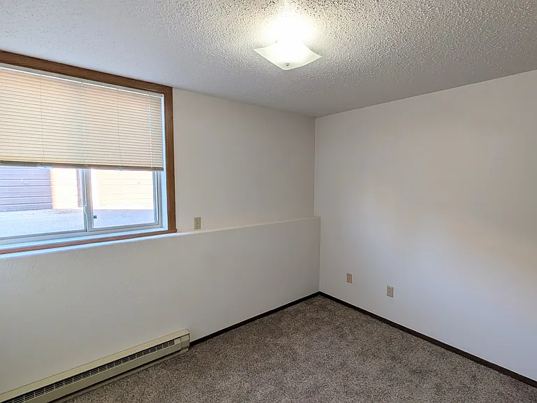 Southview Apartments — Photo 16
