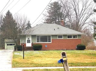 19819 Drake Rd, Strongsville, OH 44136