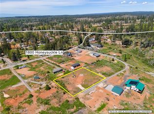 1800 Honeysuckle Ln, Paradise, CA 95969