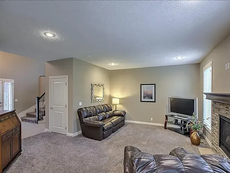 4318 S 198th St — Photo 5